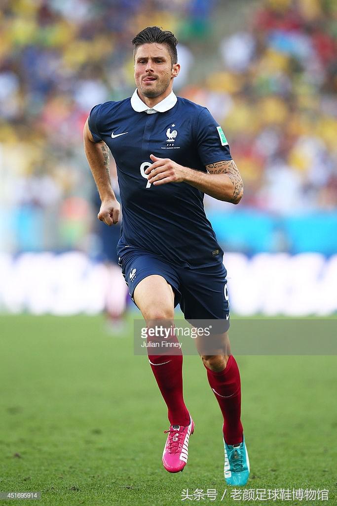 世界杯鸳鸯足球鞋,世界杯彪马鸳鸯足球鞋绿橙