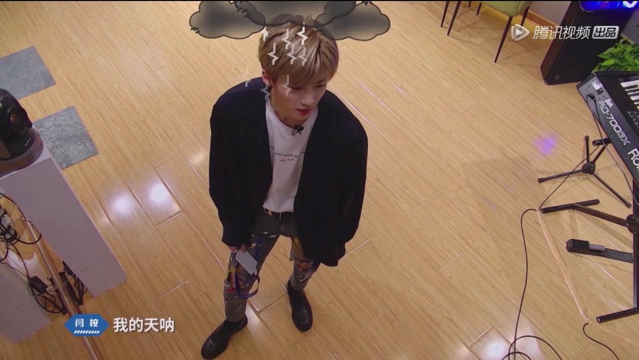 台上“潮音”焦点，台下街头典范，潮音偶像的时尚穿搭之道