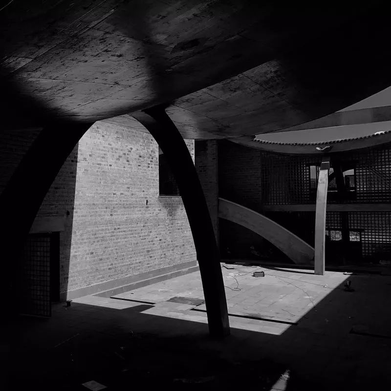 酷暑难熬宅在家里放松一下,酷暑难熬宅在家里放松一下心情