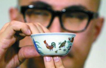 价值两亿的瓷器破了,故宫博物院50亿杯子