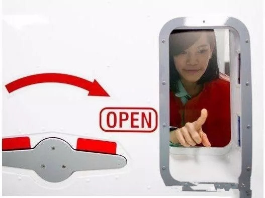 坐飞机是一种什么样的体验?坐飞机需要注意哪些事情?