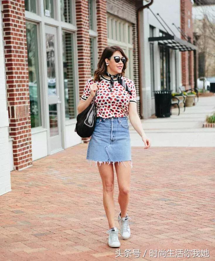 平胸女孩怎么穿才好看,平胸女人怎么穿好看