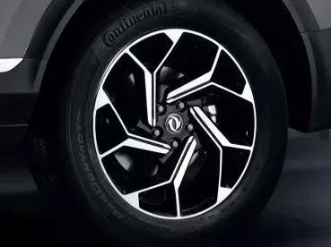 快讯东风风神ax7新增车型上市,东风风神ax7plus2021款1.6t自动荣耀