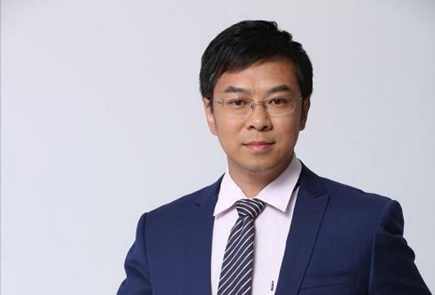 特斯拉否认开三倍工资挖角上汽；因“发动机缺陷”召回，数量高达25万辆，冠道停售；德勤：美国在5G无线通讯竞赛中落后中国丨智驾晚报