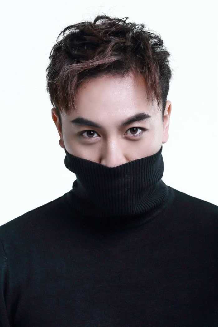 释小龙叼奶嘴打拳有劲,释小龙年轻的视频