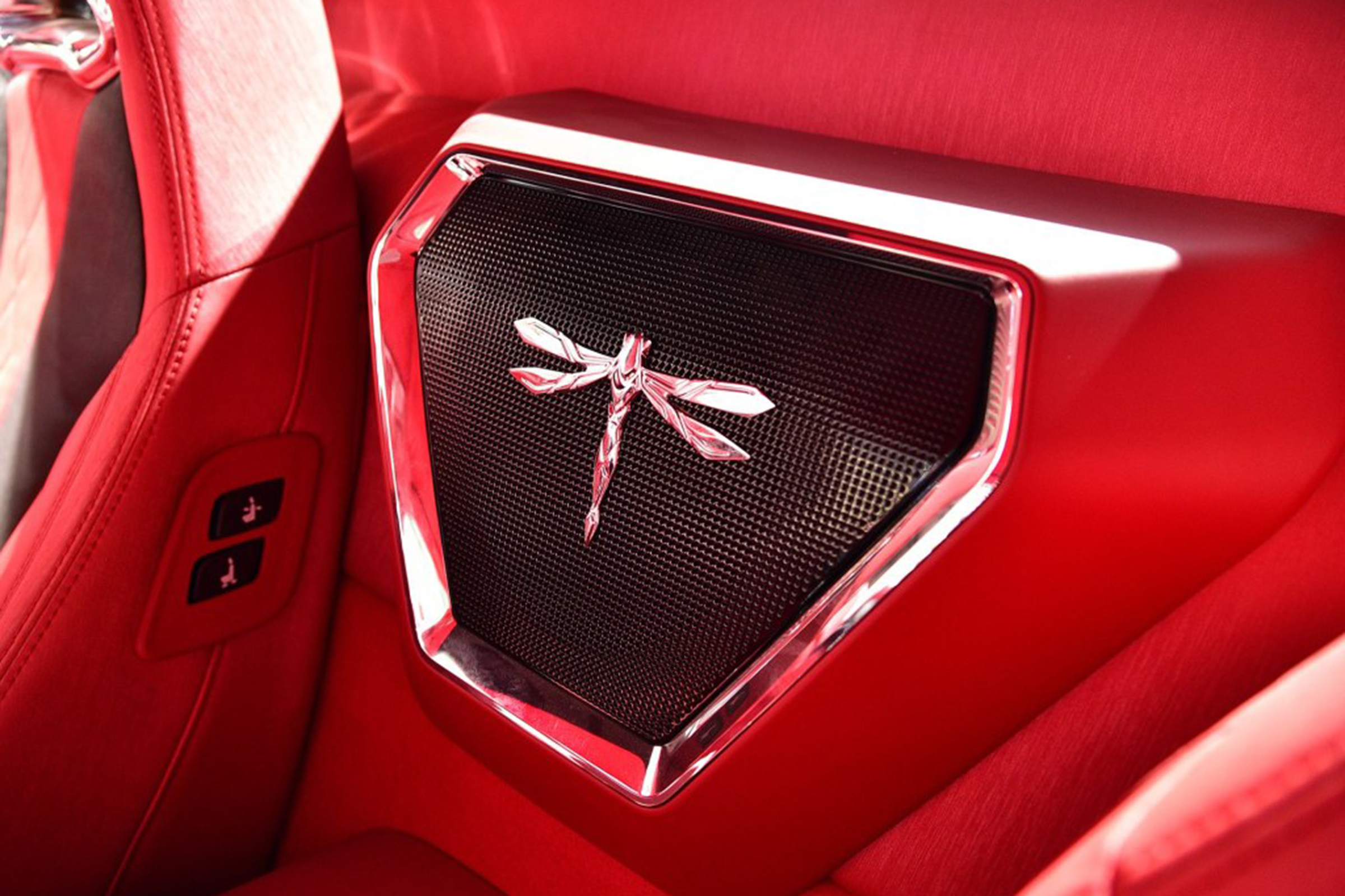 纯电跑车k50,k50跑车价格