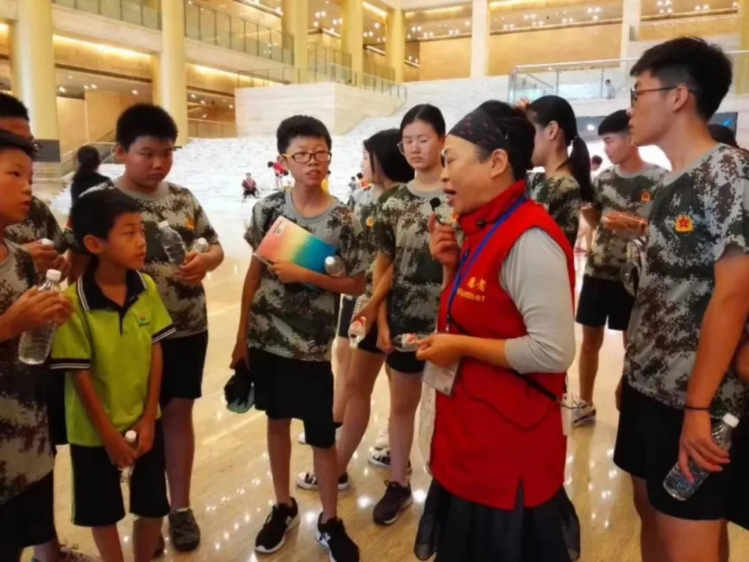 穿越与瞻仰——济南大千文化国学军事夏令营参观山东博物馆