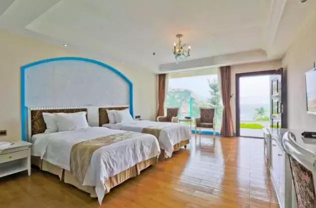 那琴半岛海滨栈道多长,那琴半岛离狮子湾有多少公里