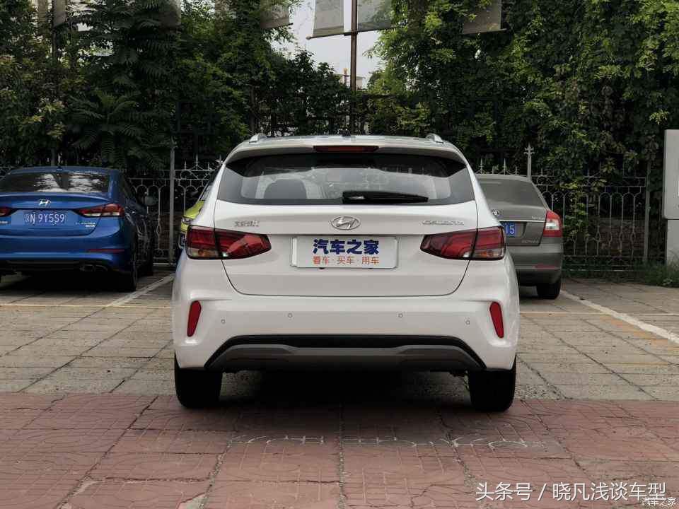 现代悦动和悦动rv区别,现代悦动rv两厢