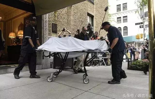 创立24亿美金的品牌，带来无数少女心的手袋，却在不快乐中离逝