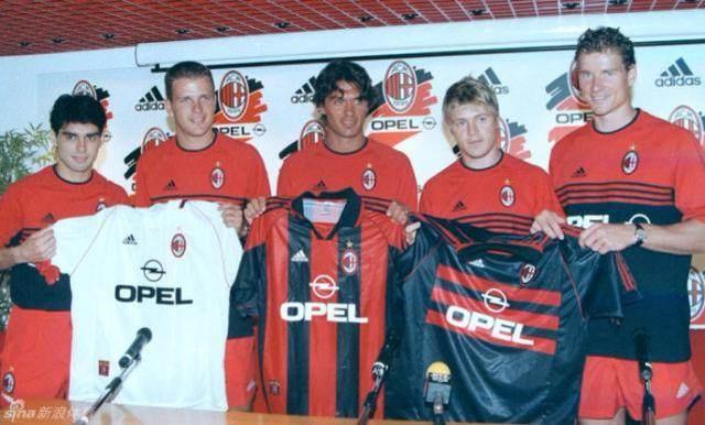 力压战神巴蒂的头球帝皇比埃尔霍夫