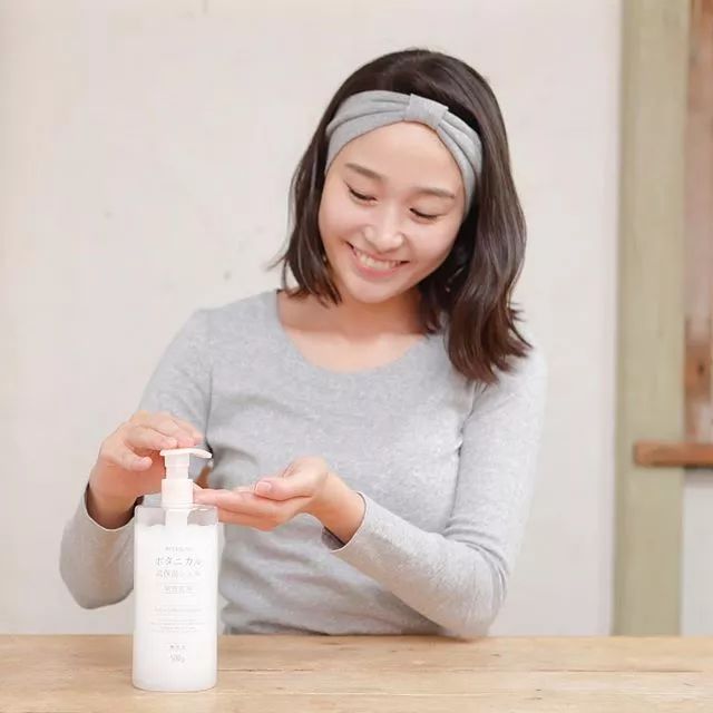 好物｜喷一喷，不粘腻，皮肤那叫一个水嫩！