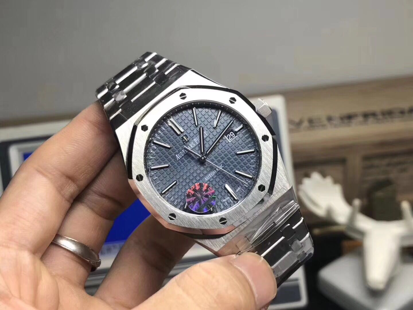 7个细节判断身边人是否靠谱,11个细节教你快速识别假烟