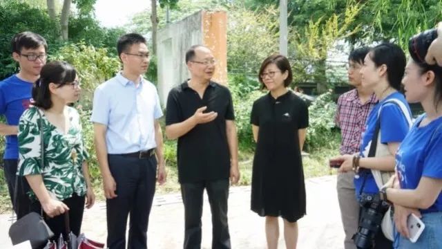 中国美院师生眼中的「文化下城」是怎样的？他们用画笔绘出了改革开放40周年的成果