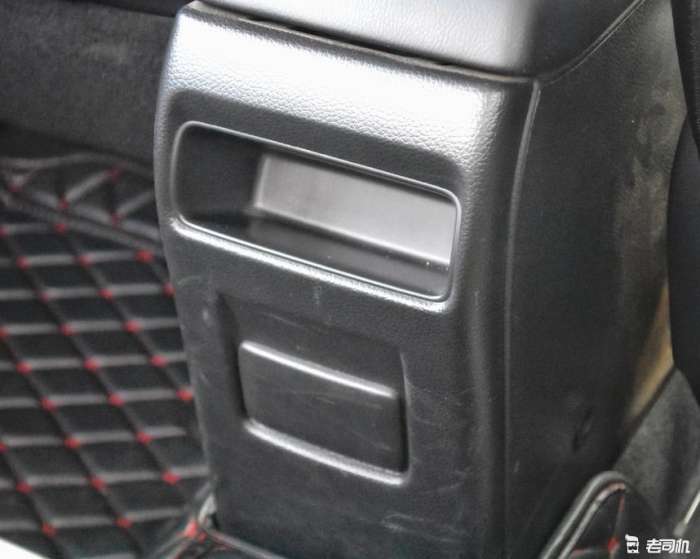 5万块日产天籁值得买吗,适合年轻人的第一辆车10万