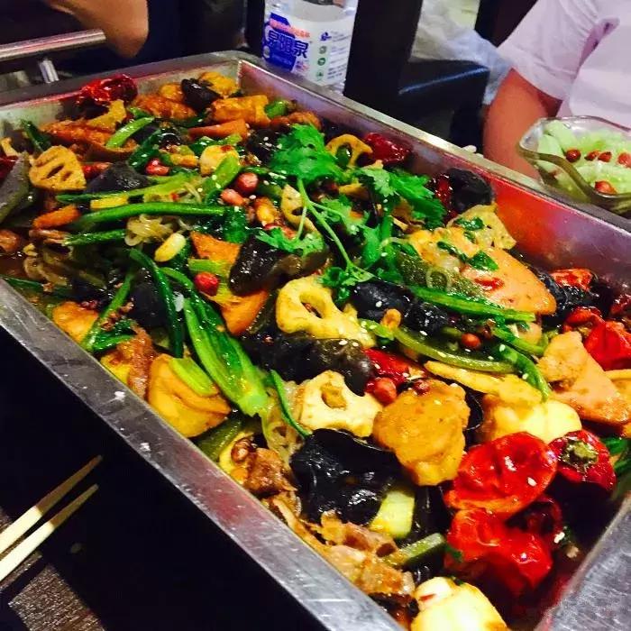 美食那么多,人气火爆的烤鱼店推荐