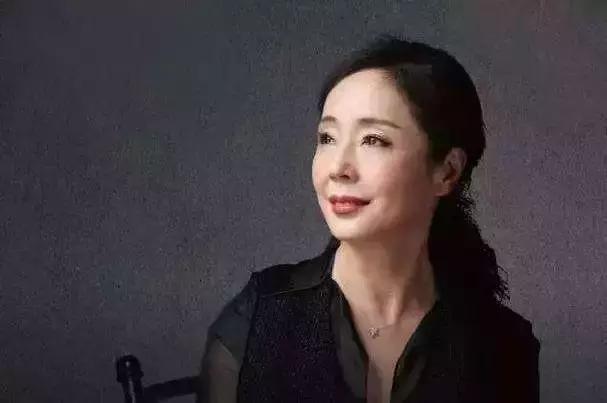 人生短暂还有多少芳华,人生有多少遗憾就有多少芳华