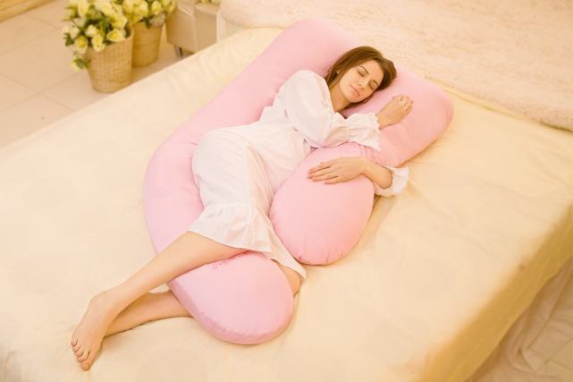 孕妈妈如何避免脐带绕颈等危害,孕期脐带绕颈的正确方法