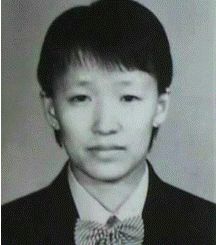 为了让“全能神”原谅自己，她用斧头砸向了8岁儿子的头