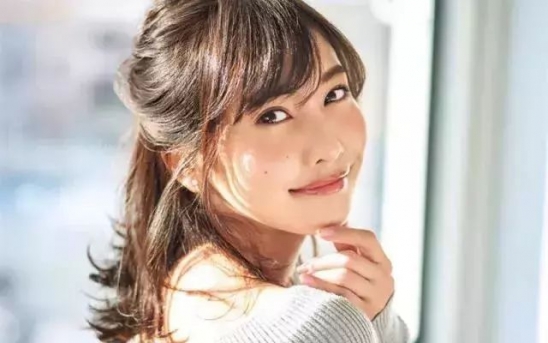 中年妇女发型编发简单又好看,10岁儿童简单编发发型短发教程