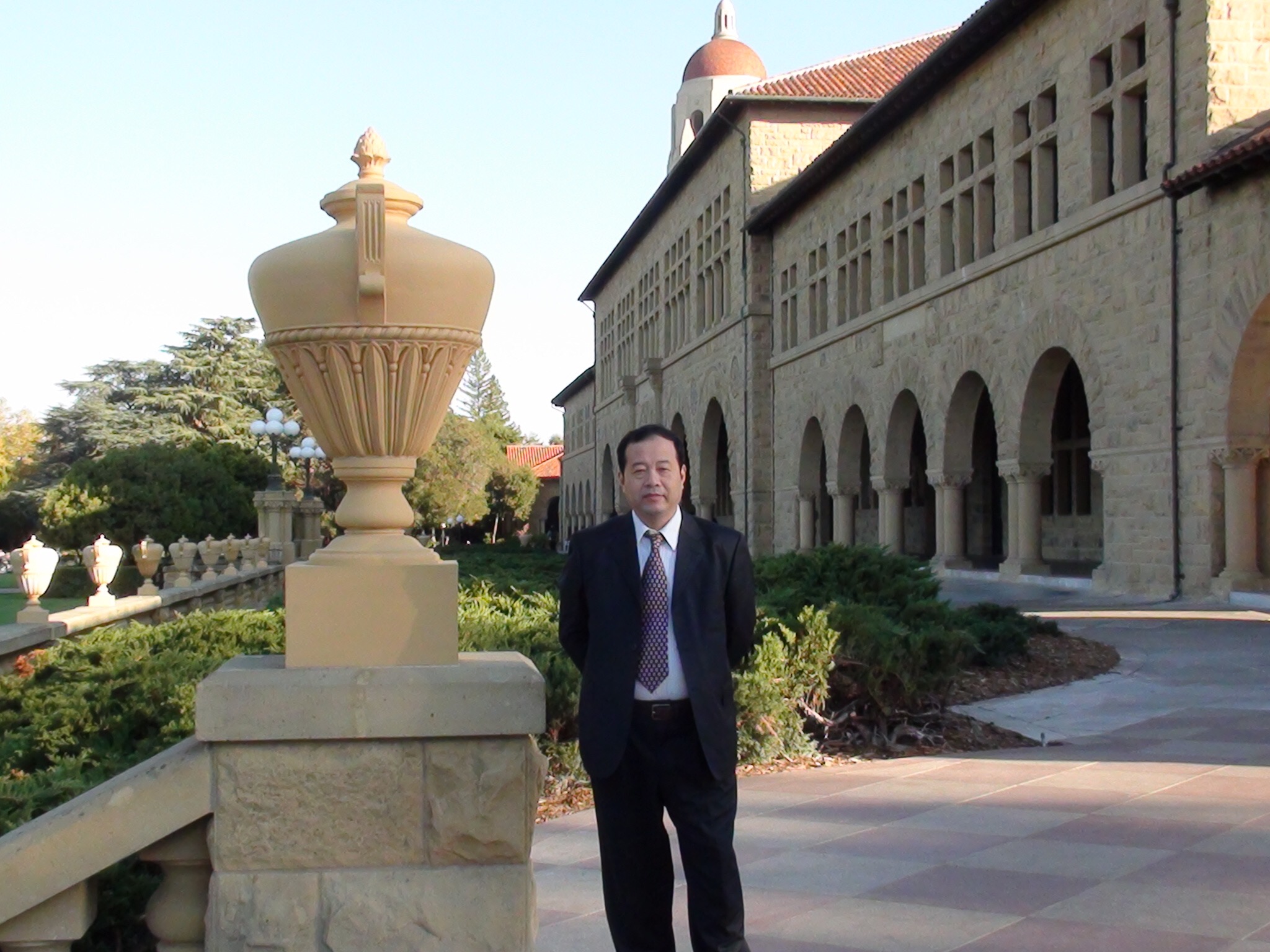 钟琼华：“技术宅”老总，“振动”国之重器