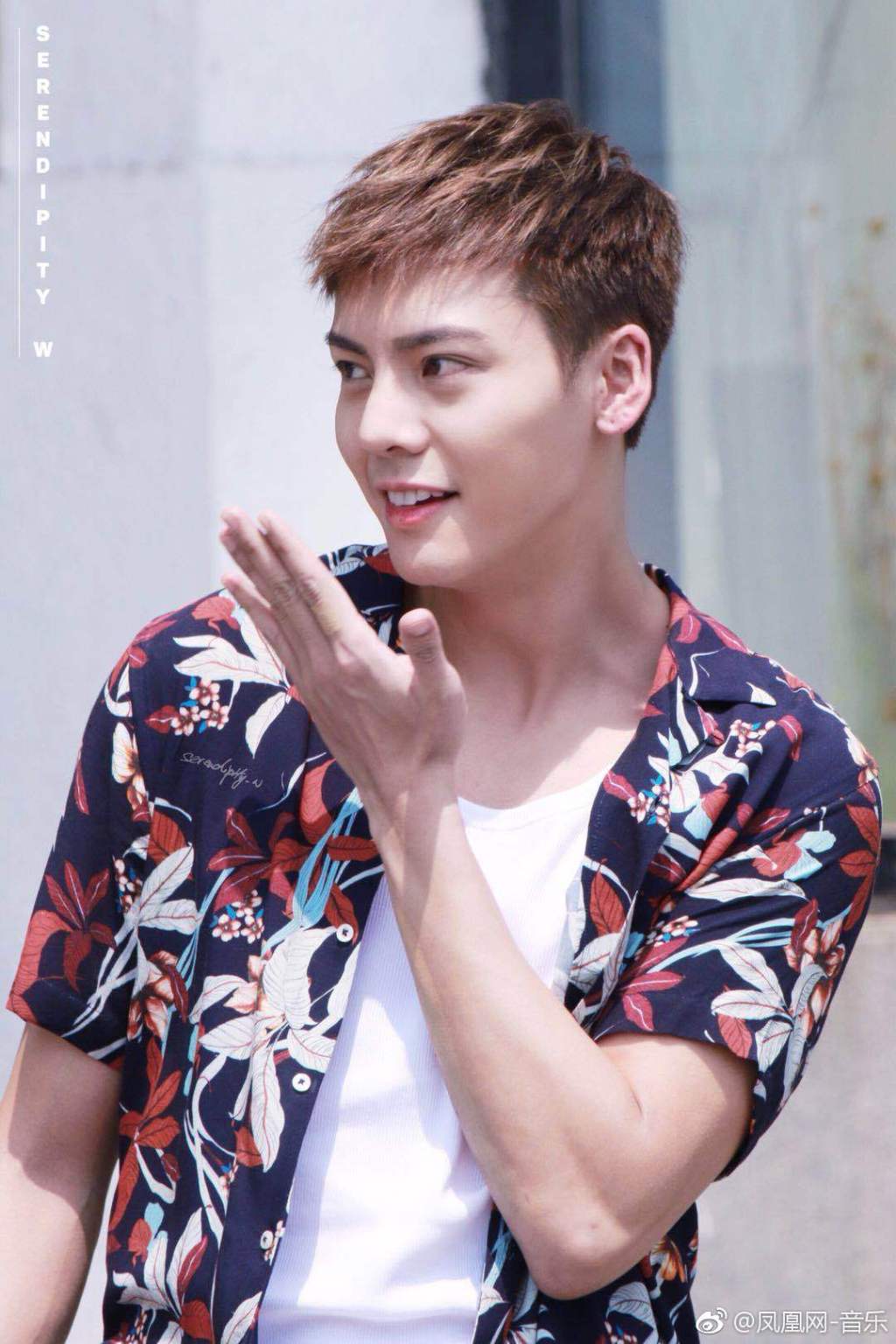 陈伟霆2017香奈儿,陈伟霆2018浙江