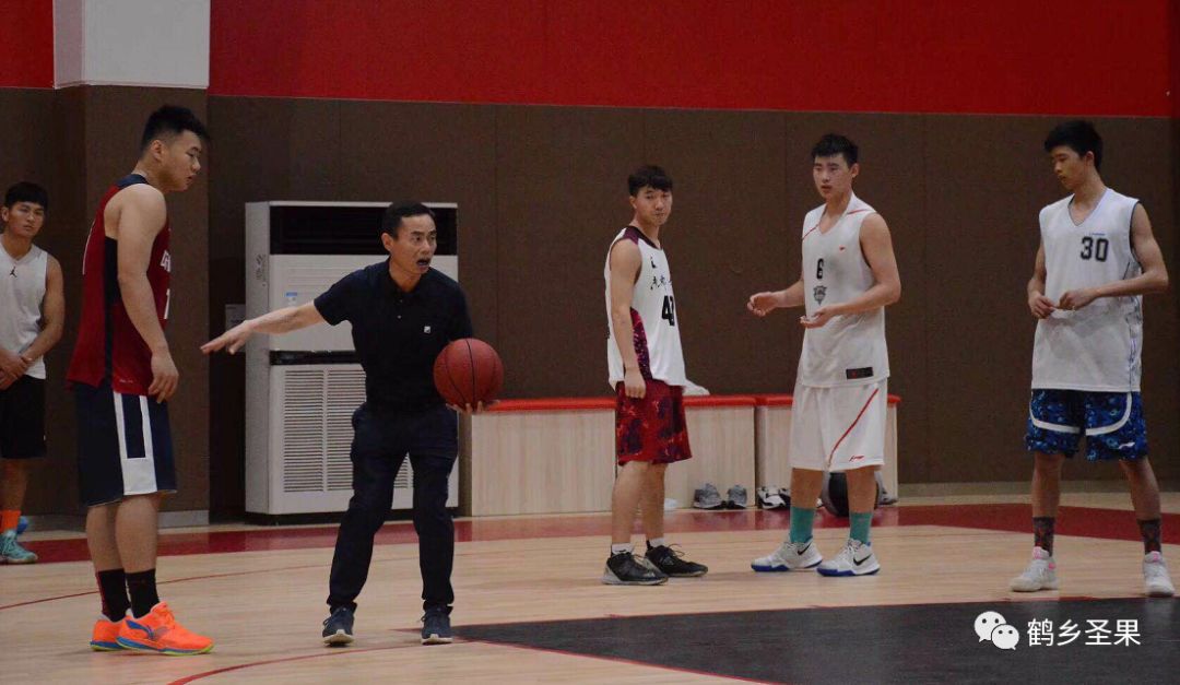 严格：千淘万漉虽辛苦吹尽狂沙始到金——画圆战术创始人李晓波的篮球故事