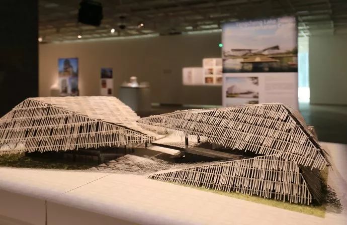 异化的负建筑—利星行偶遇隈研吾