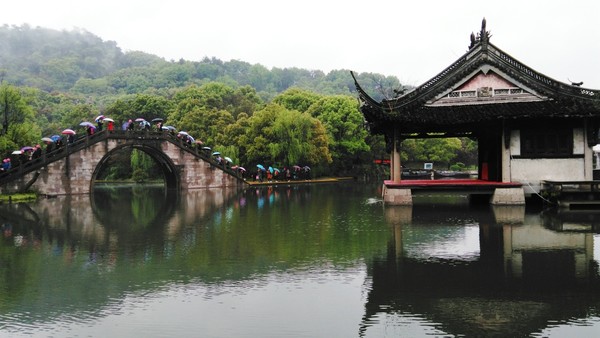 绍兴湖面上的桥,绍兴越城的桥