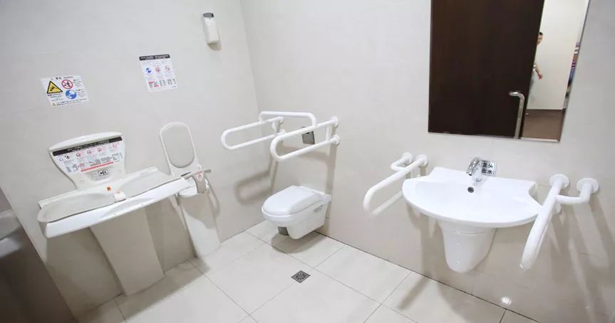 这个三线城市的“传奇”卖场，开一家火一家，服务水平超日本！