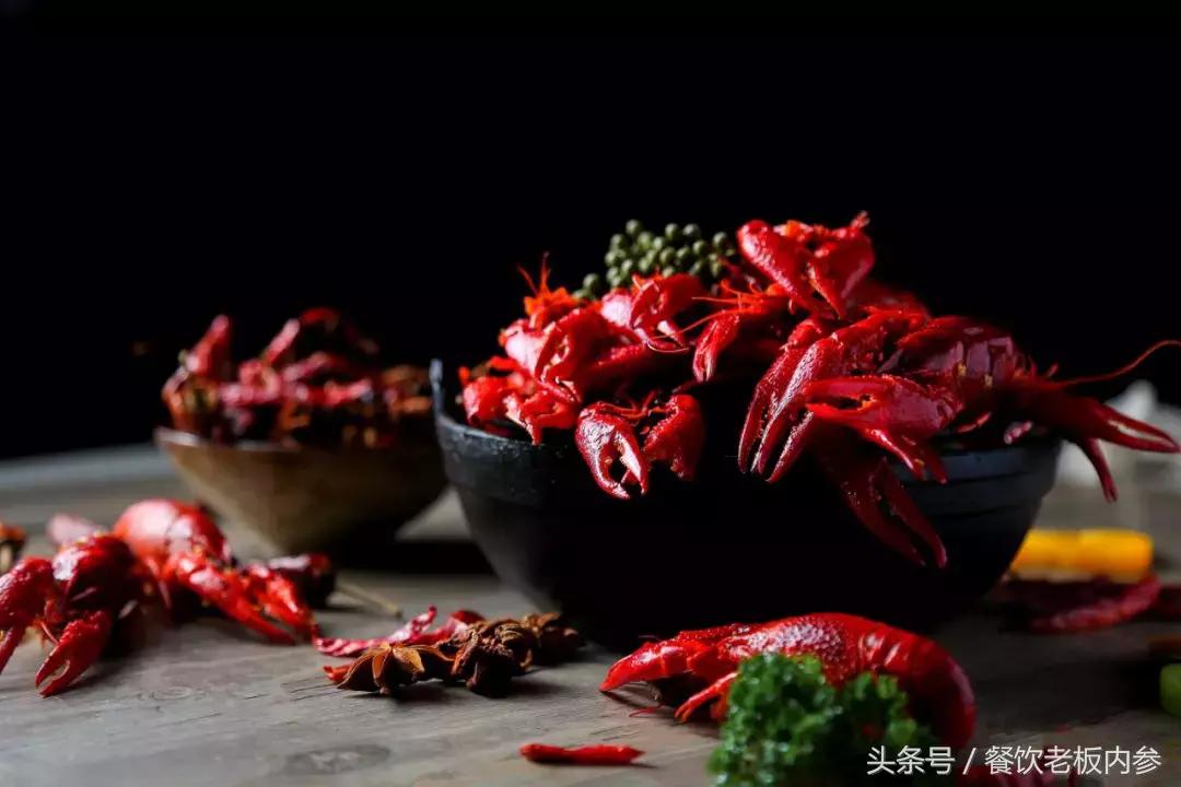 卖一份赔一份，屡遭价格“过山车”的小龙虾还是门好生意吗？