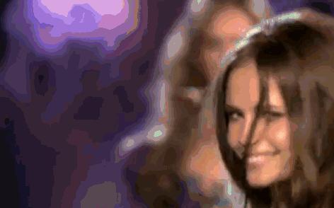 往年精彩回顾维密能否东山再起,维密巅峰时期众神时代视频