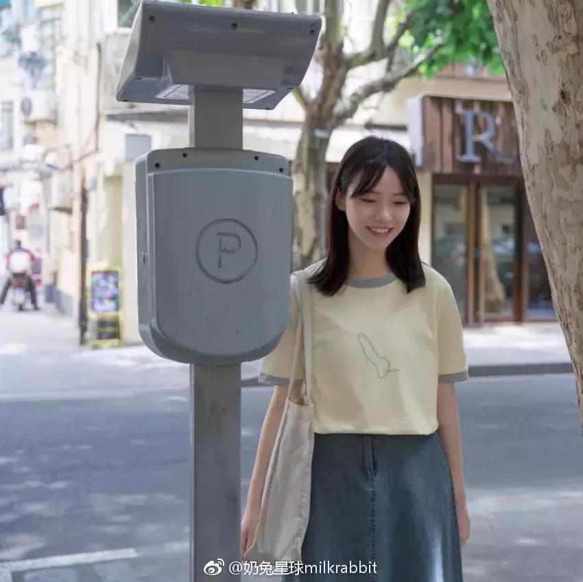 淘宝逛哪些少女店铺,推荐几家适合学生党的淘宝服装店