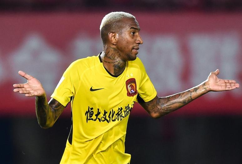 广州恒大5比0长春亚泰郜林,郜林亚冠精彩表现