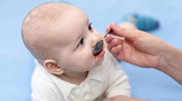 儿童发烧最怕三个克星,孩子发烧吃了退烧药怎么处理好