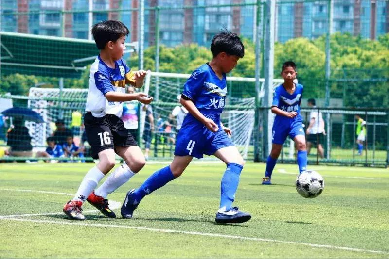 南京学校足球赛,校园足球问题的解决方法