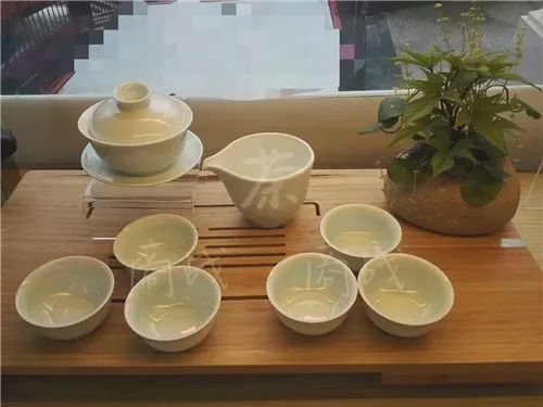 涓嶇敓浜ц尪鍙剁殑鐪佷唤,涓嶄骇鑼跺彾鍗村枬鑼跺緢澶氱殑鍥藉