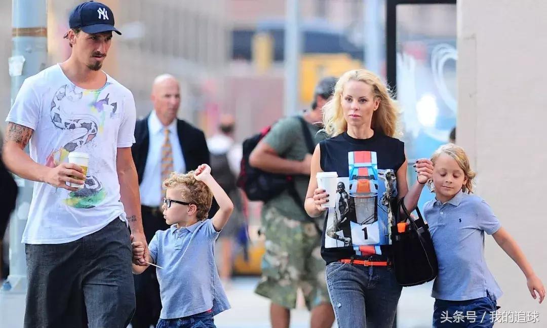 看哭足球狗：似曾相识的故事，与众不同的爱情