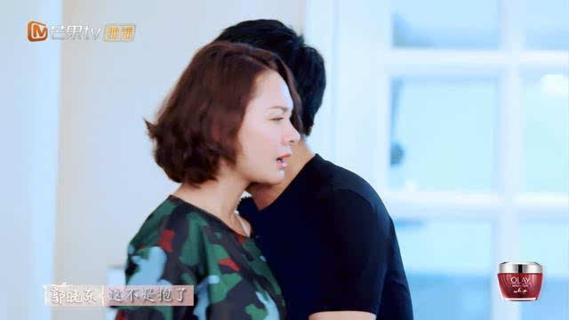 谢娜张杰狗粮何炅,张杰谢娜狗粮