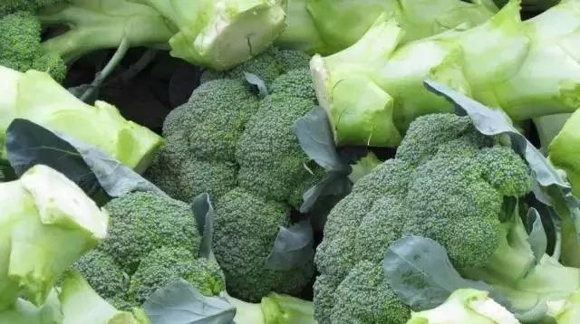 3种蔬菜可以预防前列腺疾病,预防男性前列腺疾病可以吃的食物