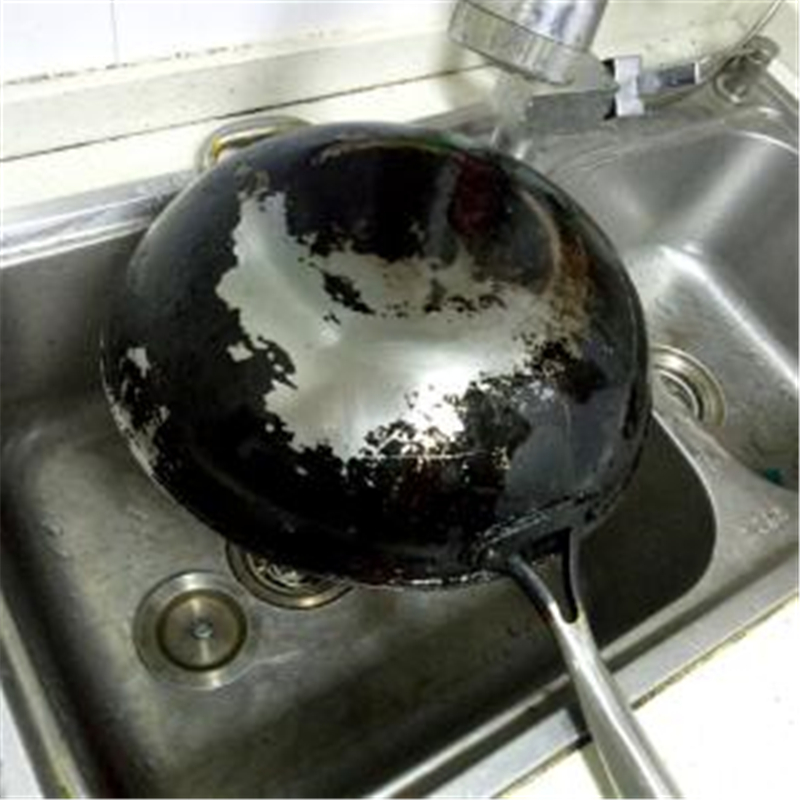 锅底变黑怎么清洗,如何防止锅底烧黑