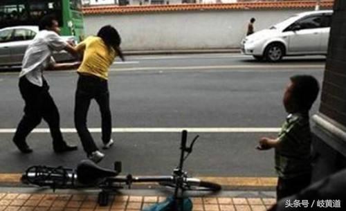 外力致鼓膜穿孔最佳治疗方法,外力击打耳朵鼓膜穿孔用什么药