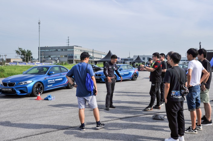 宝马m的漂移,宝马m系漂移教程