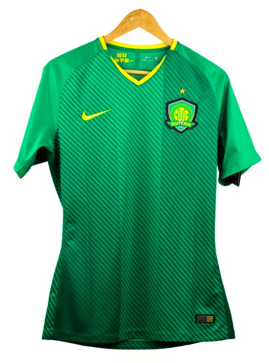 西媒票选足坛历史最佳梅西第一,世界足坛十大最漂亮队服