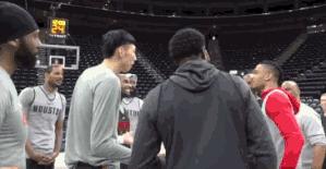 双面周琦:4年大起大落他经历了啥?逗比背后也是文青一枚