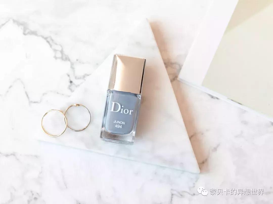 夏天指甲油2022年新款显白带钻,指甲油2022年流行网红夏天显白