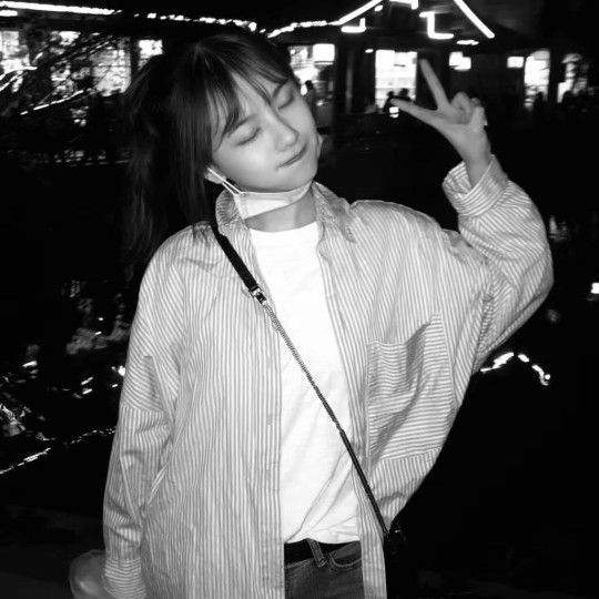 英文暖心撩人情话,夜晚英文情话最暖心短句