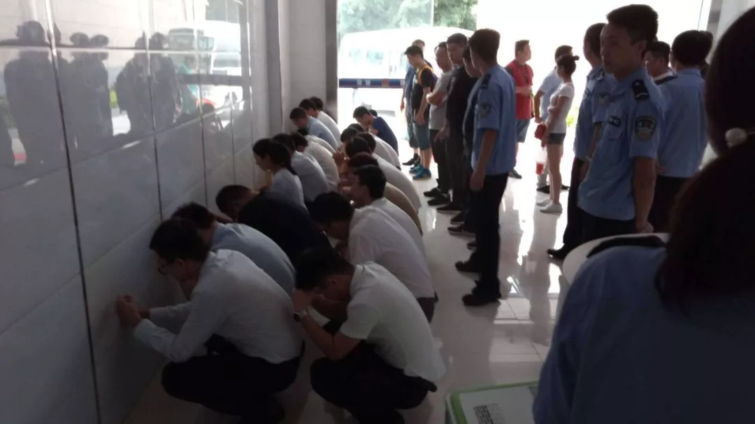 拍案彩票,拍案说法完整版彩票中奖