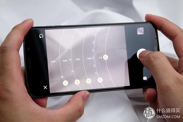 摩托罗拉motoz3测试,摩托罗拉motoz3开箱