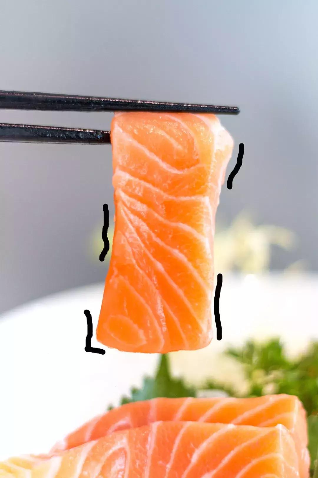 能够吃出牛肉の寿司，日料控必扫啊！鱼旨集美店更多新品享超值！